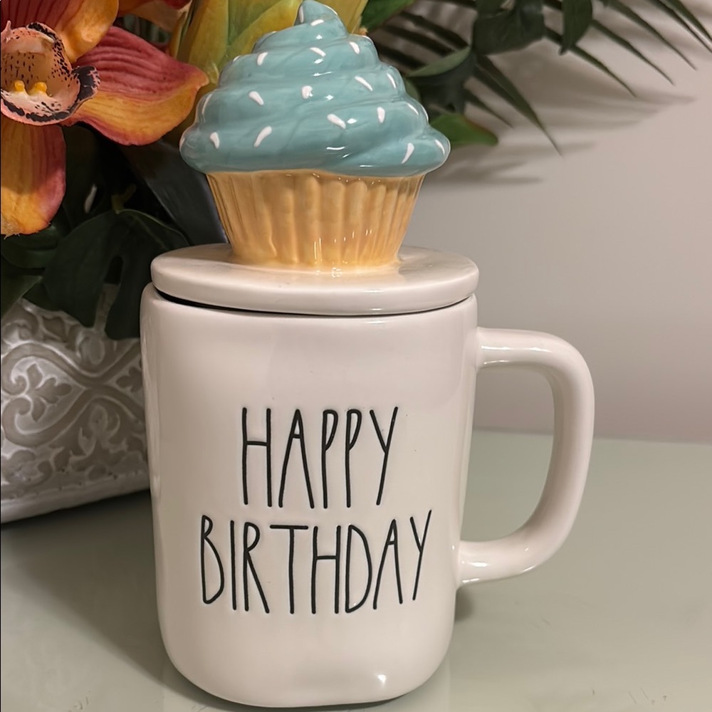 Happy Birthday Mug with Cupcake Lid